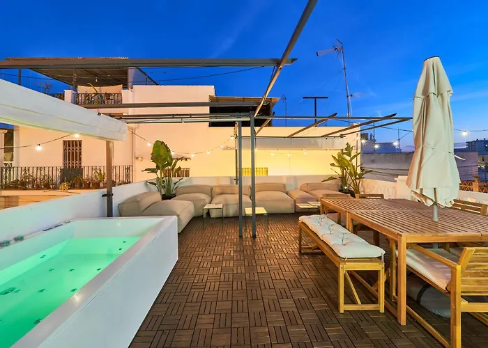 Sunset - Jacuzzi & Grill 마르베야