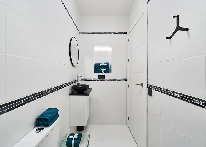 Sunset - Jacuzzi & Grill